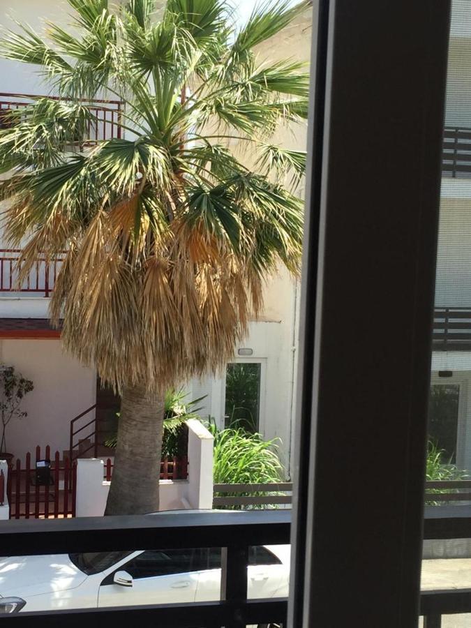 Thomas Studios & Apartments Paralia Bagian luar foto