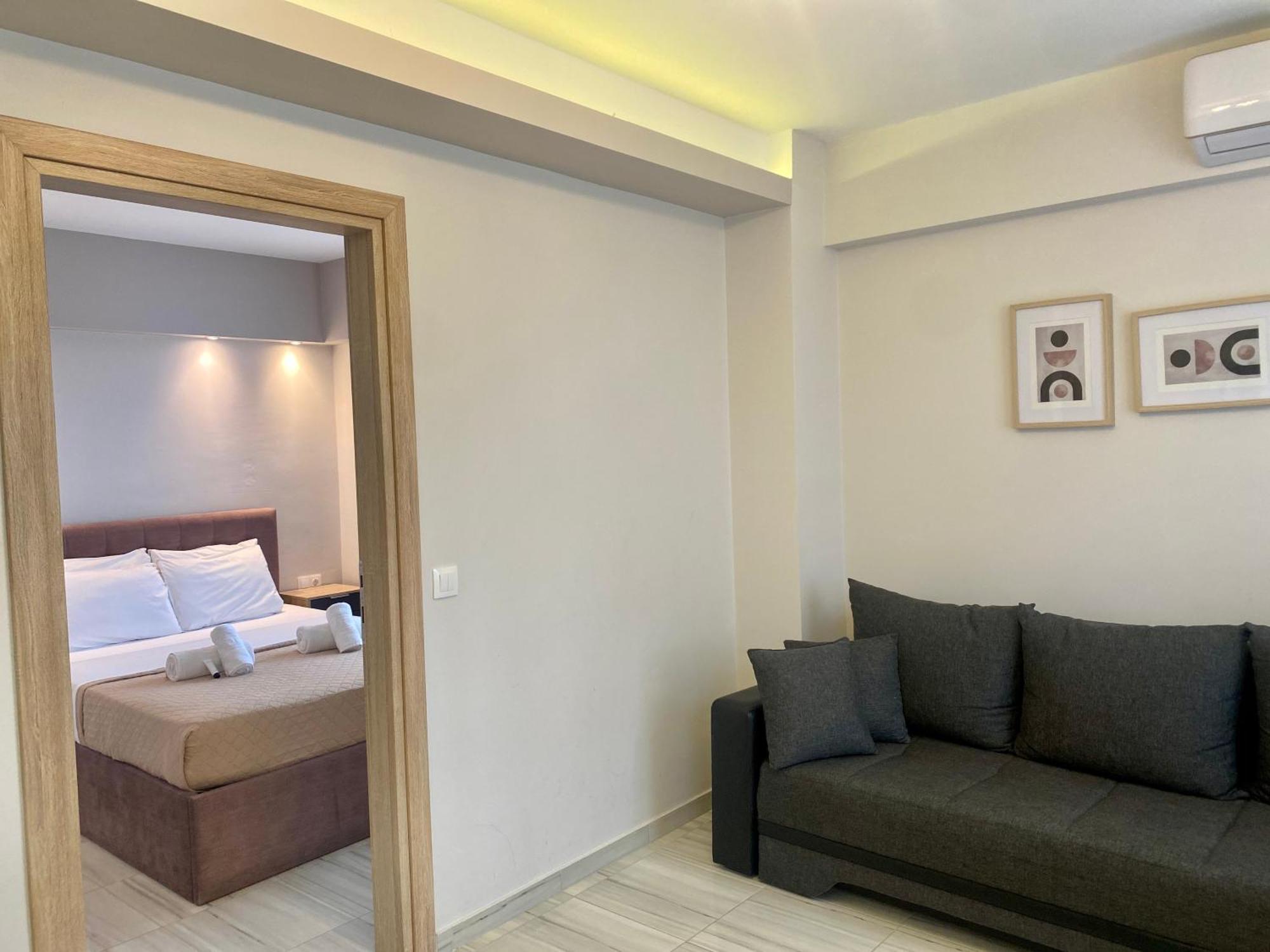 Thomas Studios & Apartments Paralia Bagian luar foto